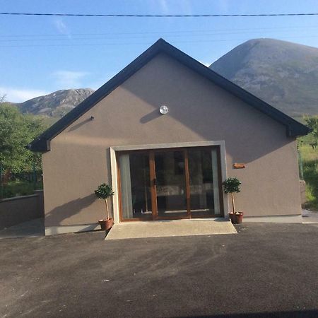 Reek View - Two Bedroom Cottage Westport Bagian luar foto